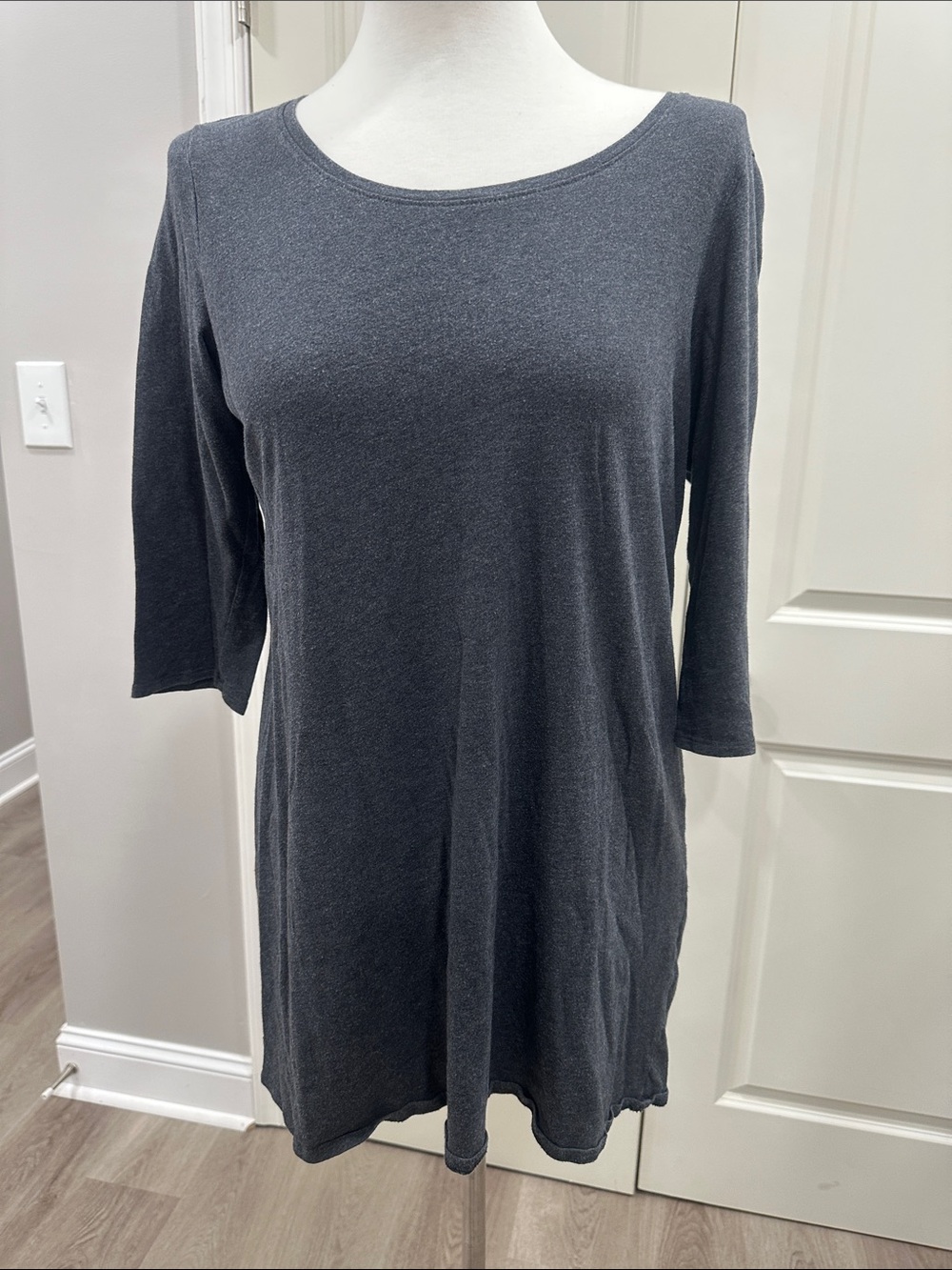J. Jill Charcoal Scoop Neck 3/4 Sleeve Tunic